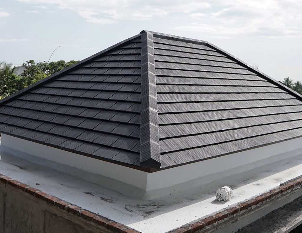 Perbandingan Genteng Tanah Liat