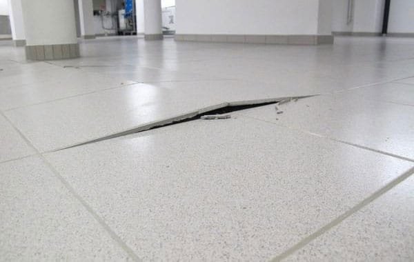 Keramik rumah subsidi lepas